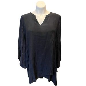 NWOT • Cristina B. Black Lifhtweight Tunic